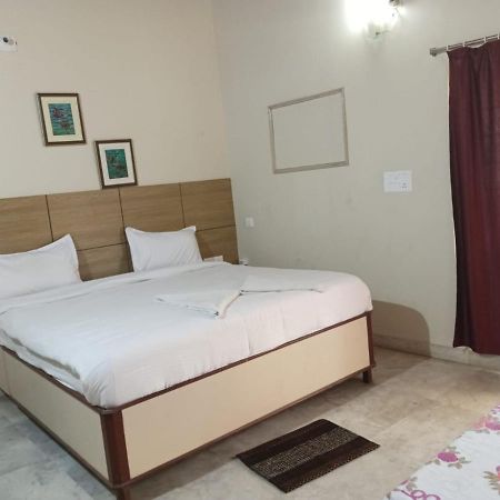 Chandan Resort Puri Esterno foto